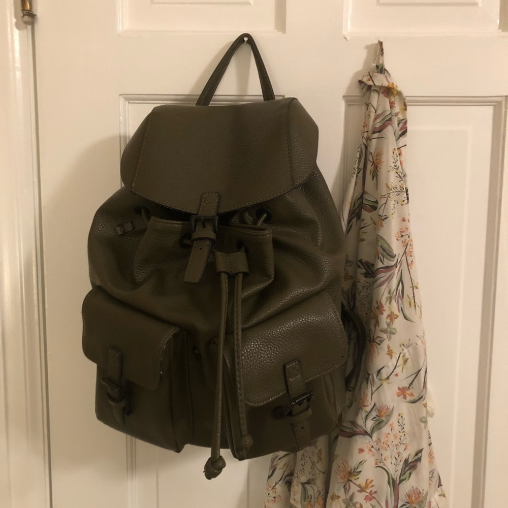 STEVE MADDEN olive leather backpack
